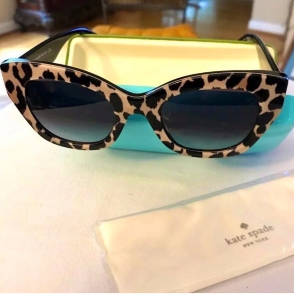 GORGEOUS Authentic! KATE SPADE cateye sunglasses leopard print NEW in case